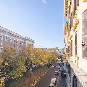2* Oda ve Kahvaltı Domus Castrense